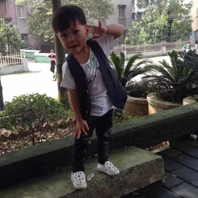 小李同学👩‍🎓