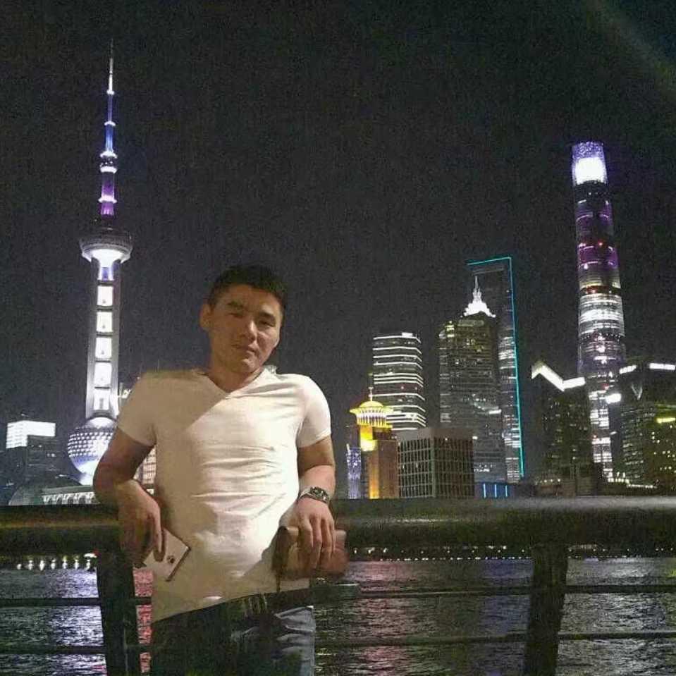 六塔小梁哥
