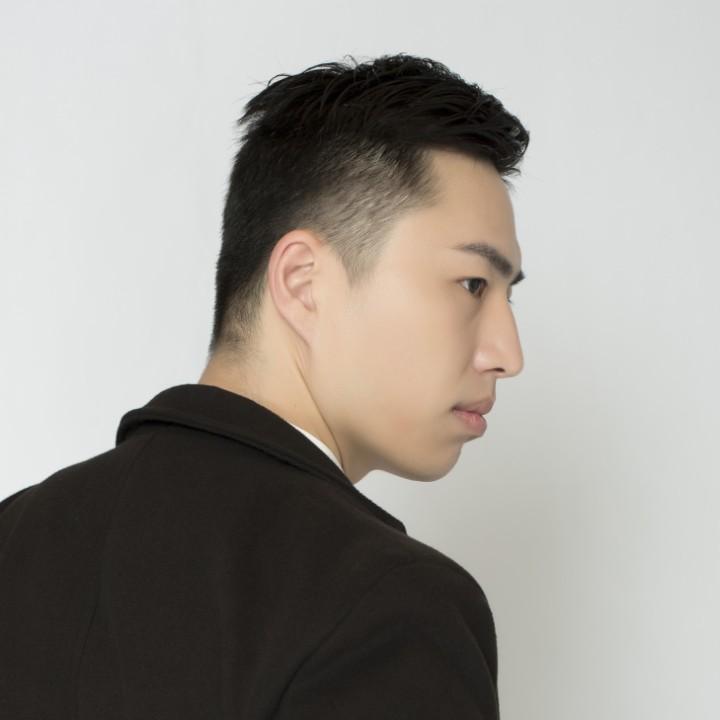 演员、副导演 周政燃