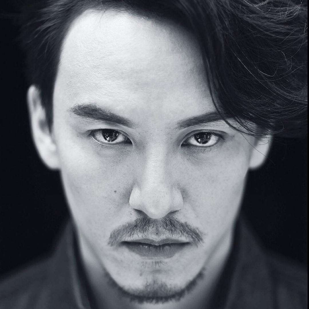 大肚皮的青蛙  呱 