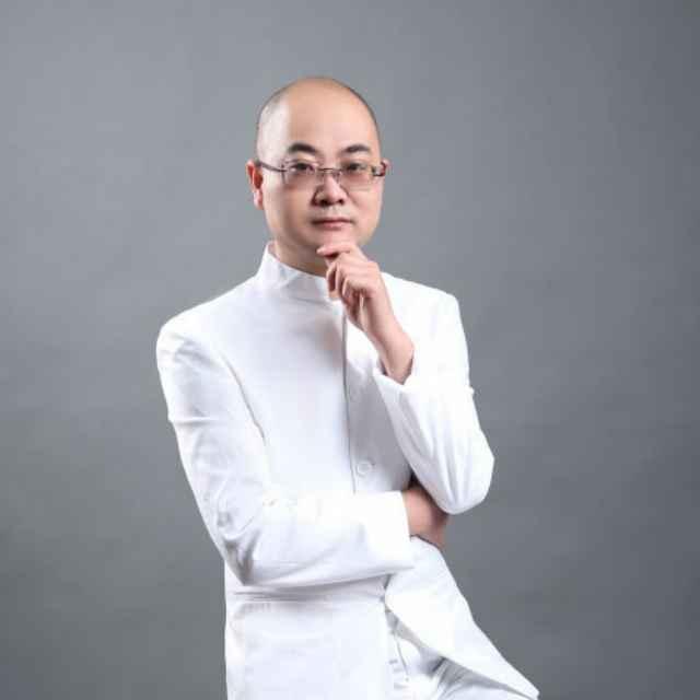 宁波美的化妆品