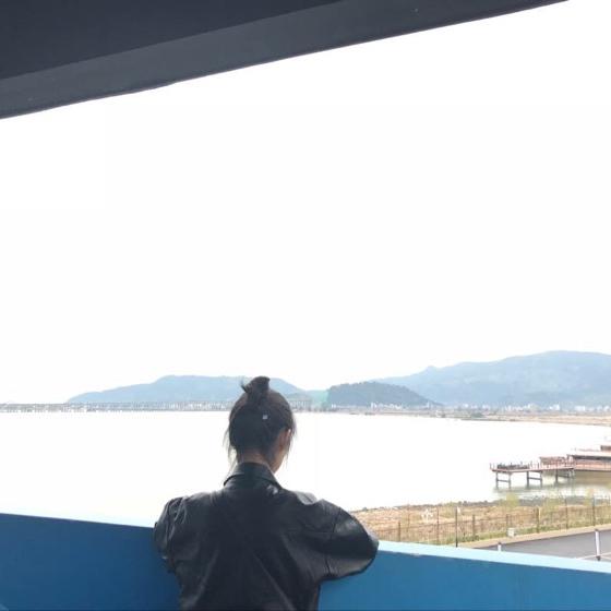 噤、