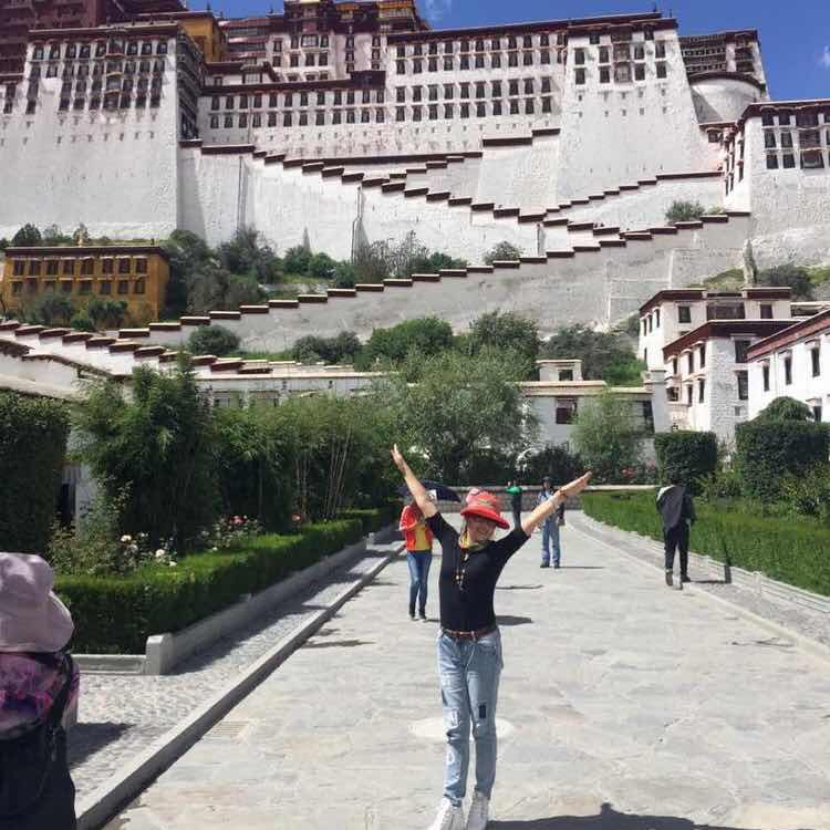 知足常乐🐍🤓