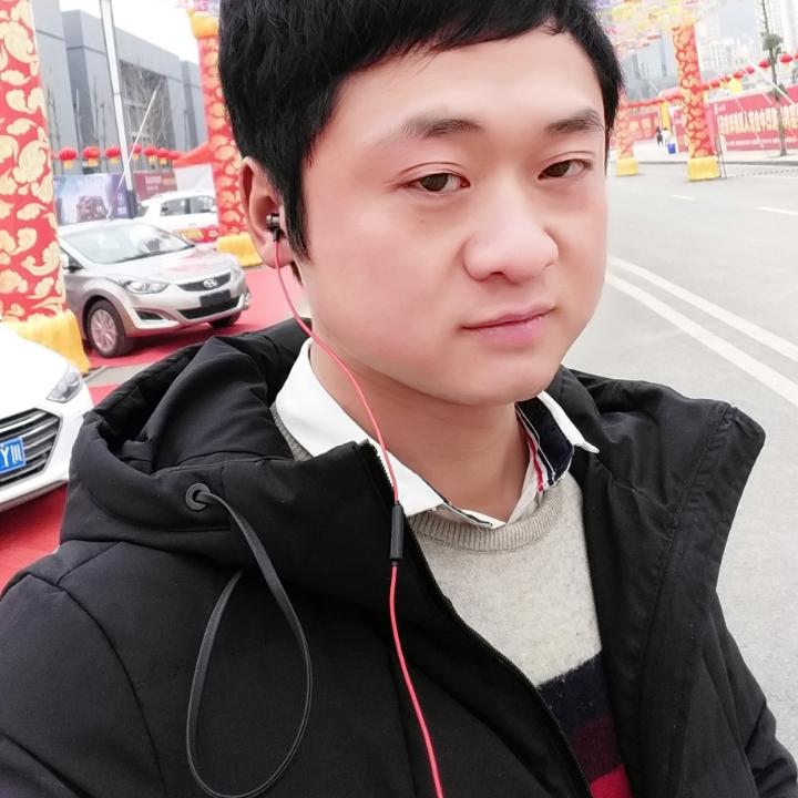 云  飞