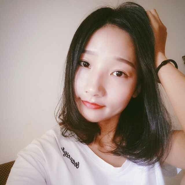 An化妆师