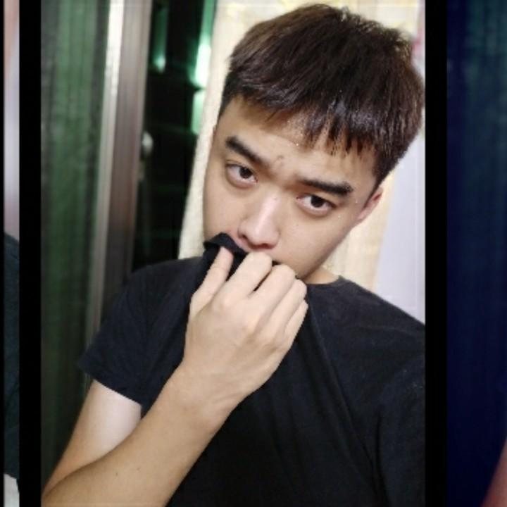 -喜欢动漫的男孩