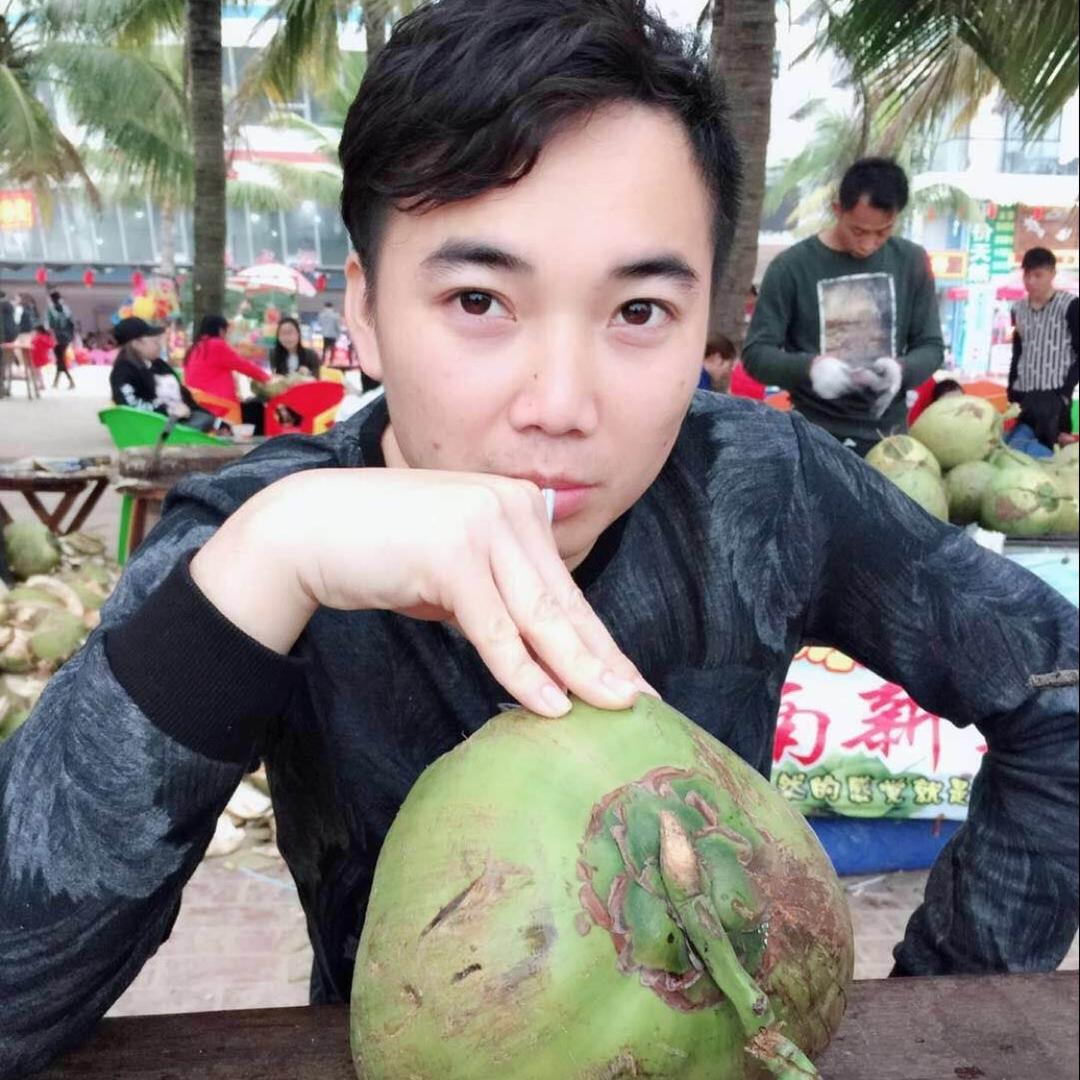 螺蛳粉小七哥