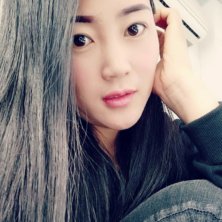 乐悠女士