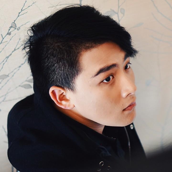 话不多的小纯洁