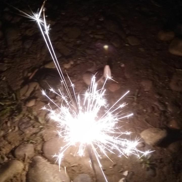 梅伟