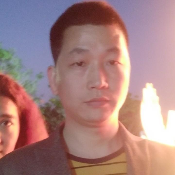 钟林林