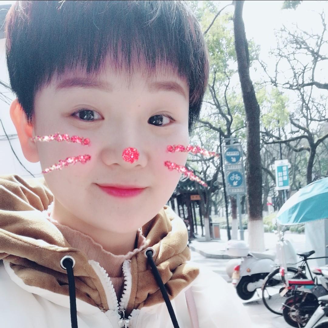 杨花花(三胎双胎孕晚期)