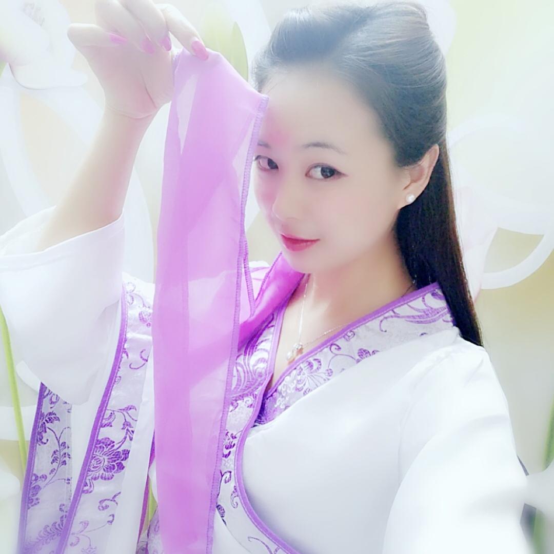 杨啾啾