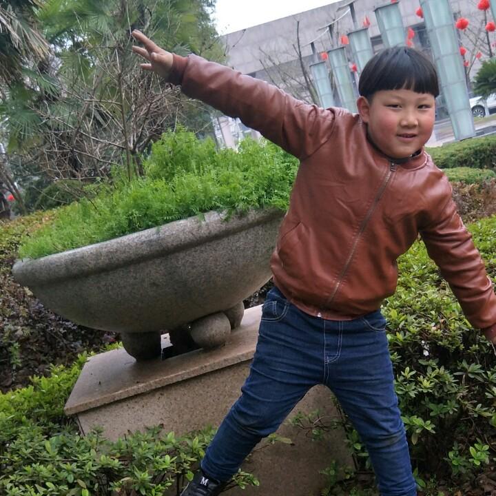 俞丽