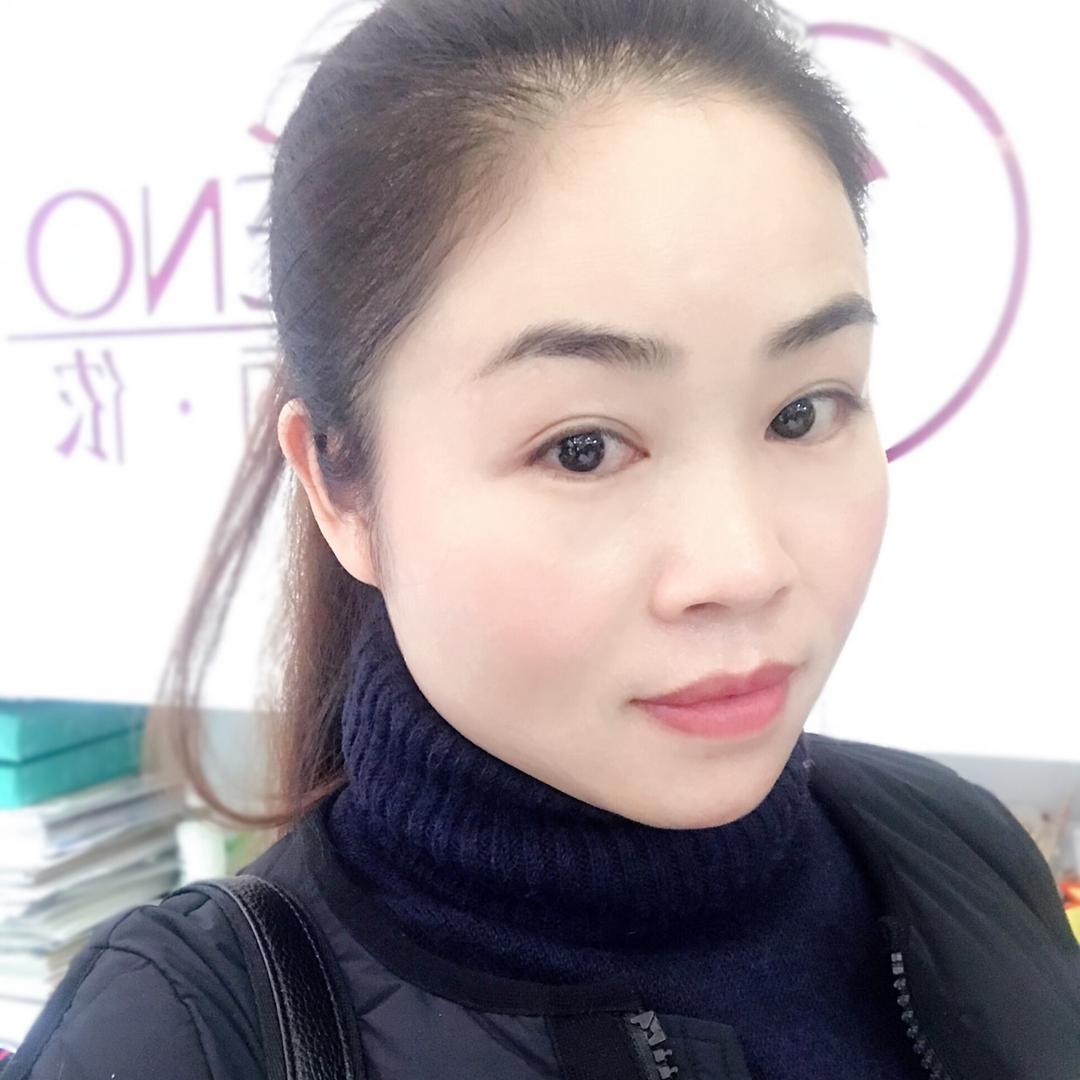 何丽
