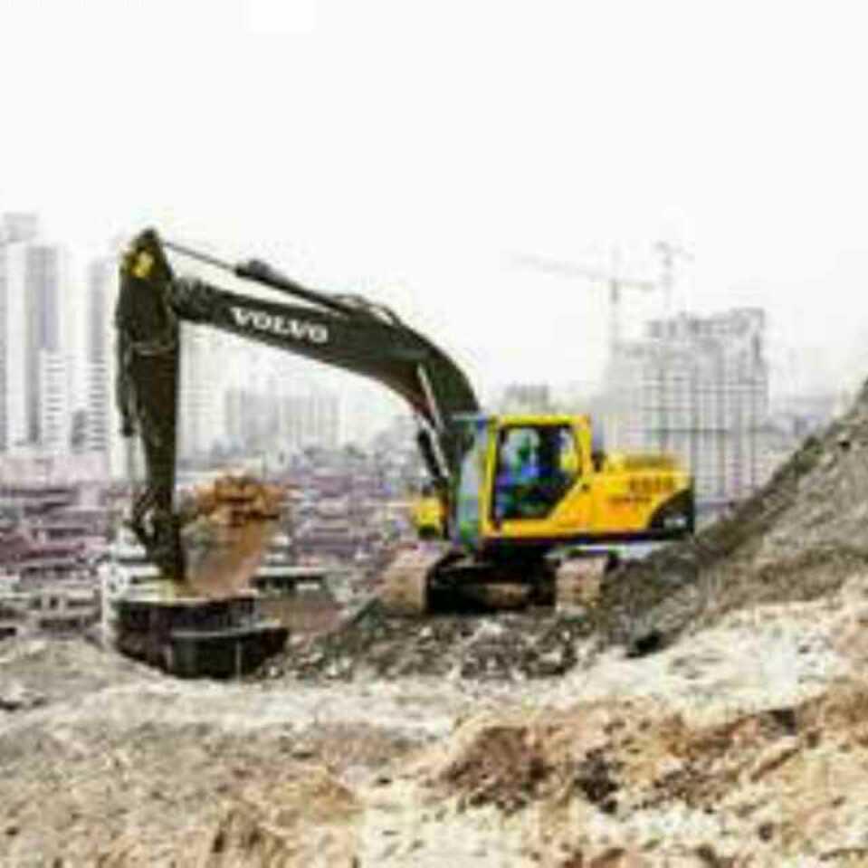 挖掘机出租杨国连