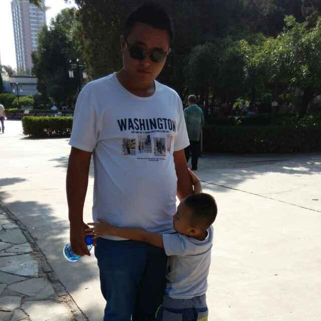 专业生产吹塑机模头