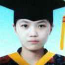 一湖灯影半袖光