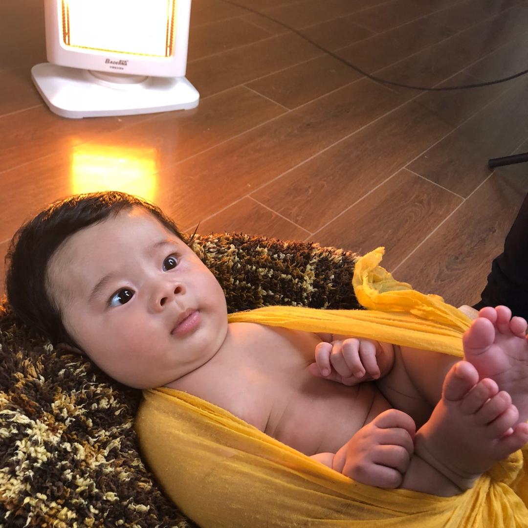 王