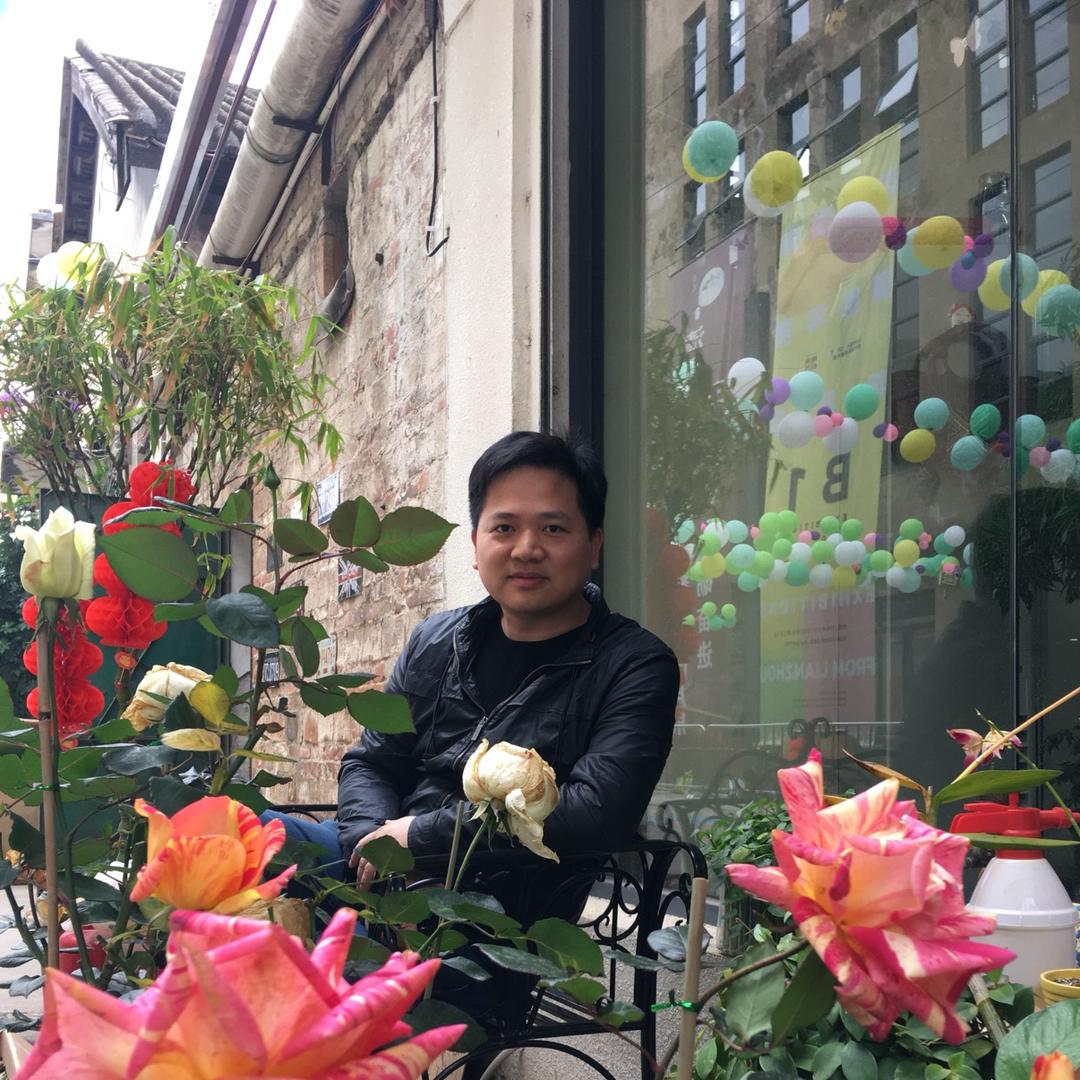 根本英俊