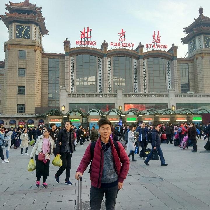 红是蚊子血般平庸