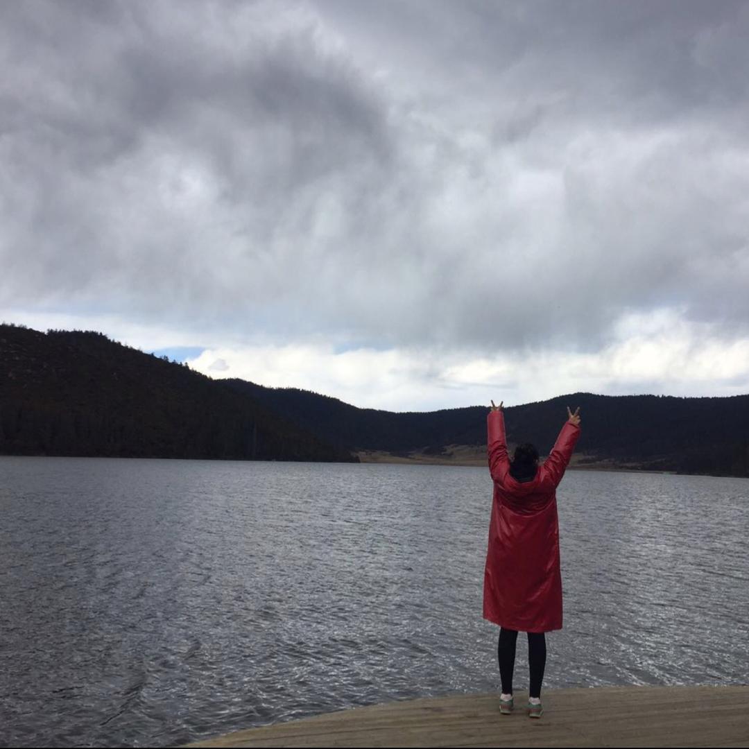 黄宁的点点的黄宁