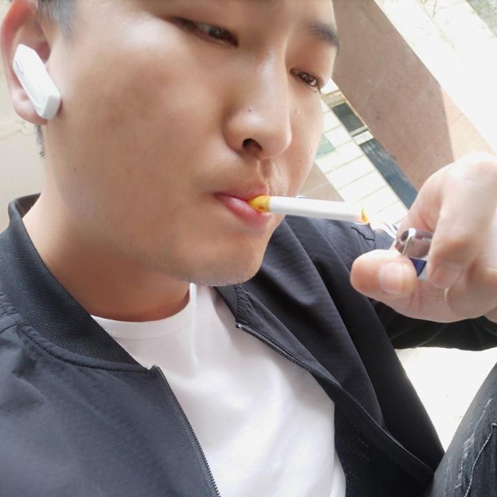 丑八怪冒泡泡
