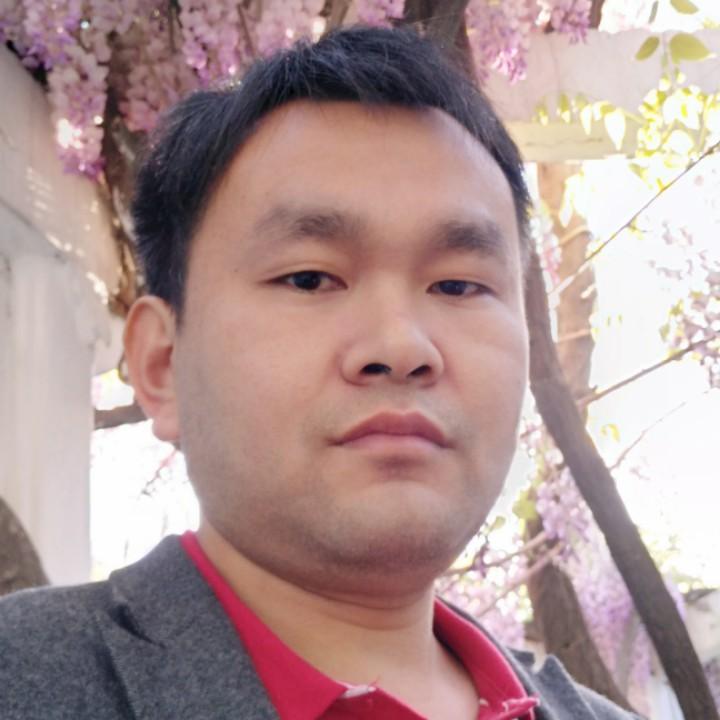 低调