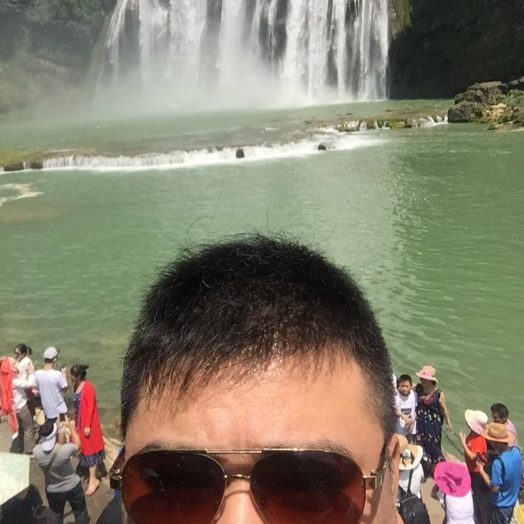 阿龙哥