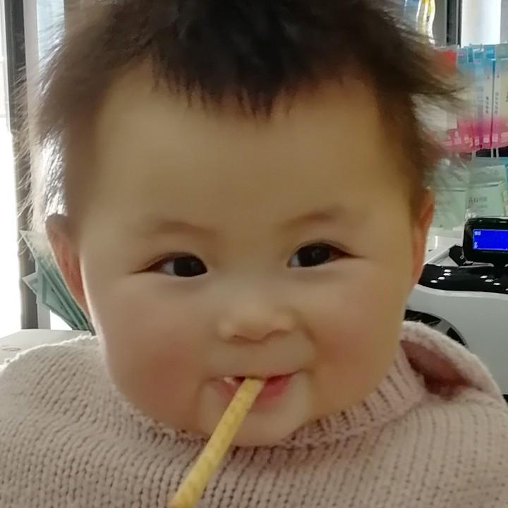 YY