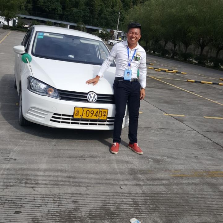 童是天涯沦落人