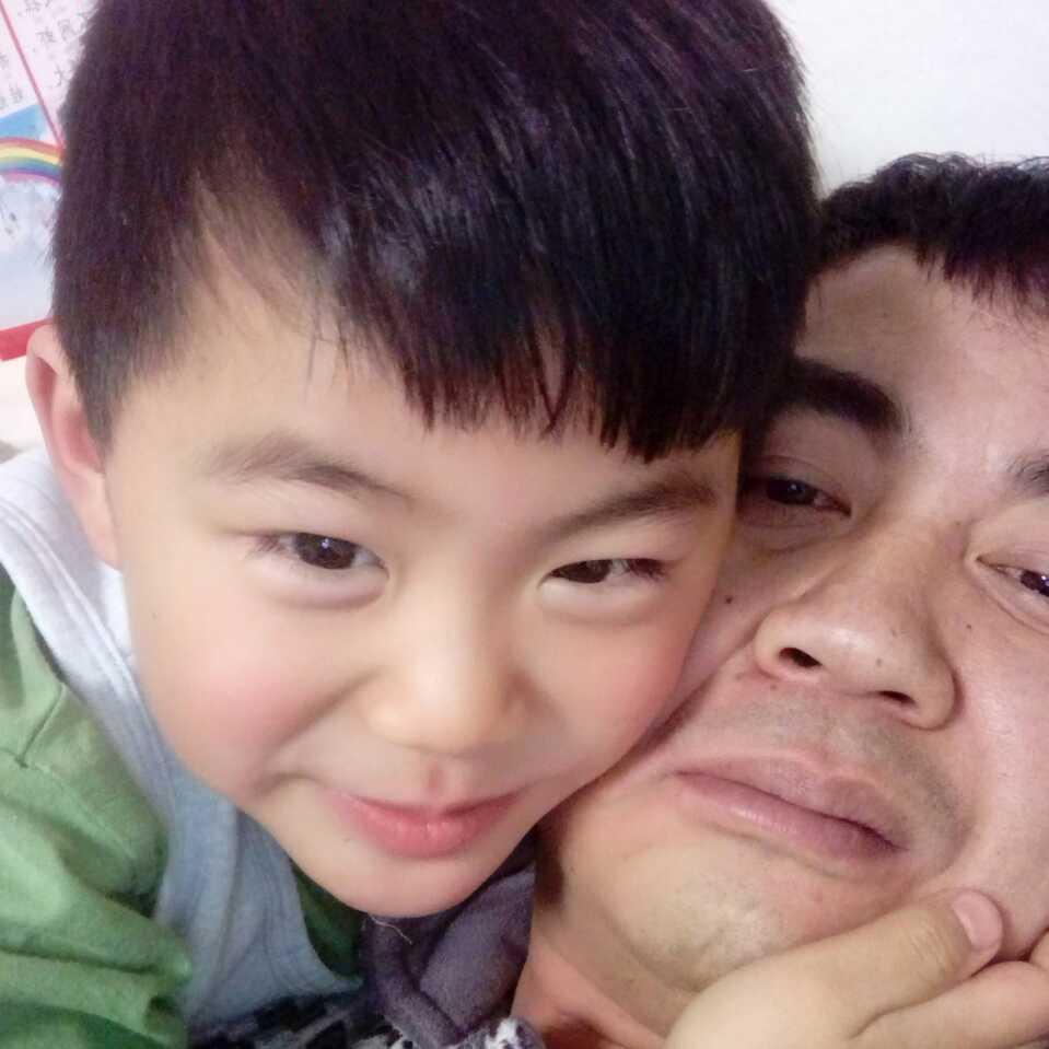 学霸文具，小吃老谷