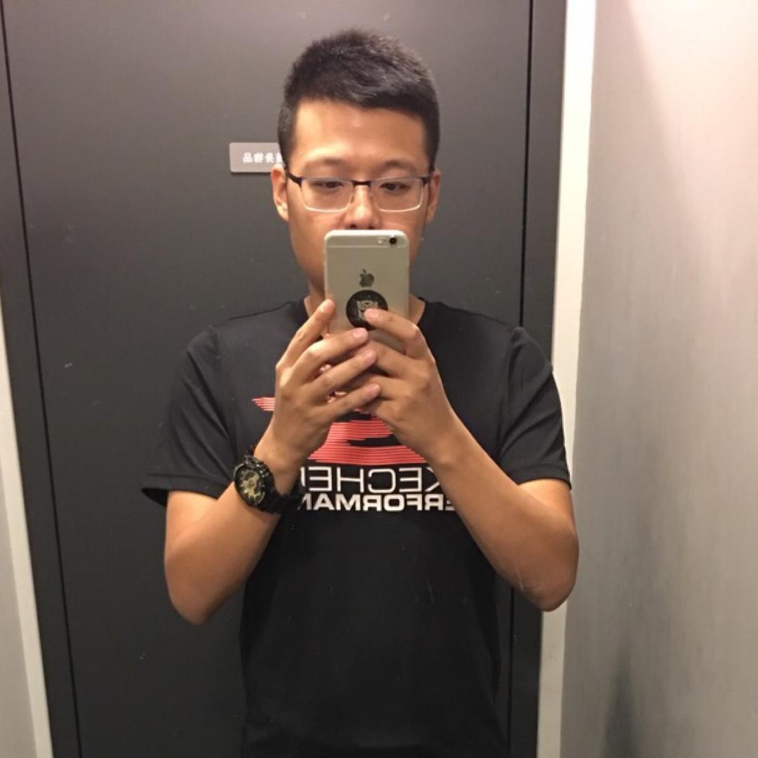 淡淡的烟草味