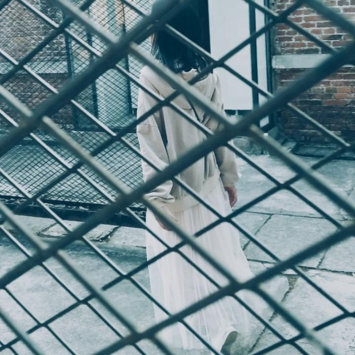 white.c