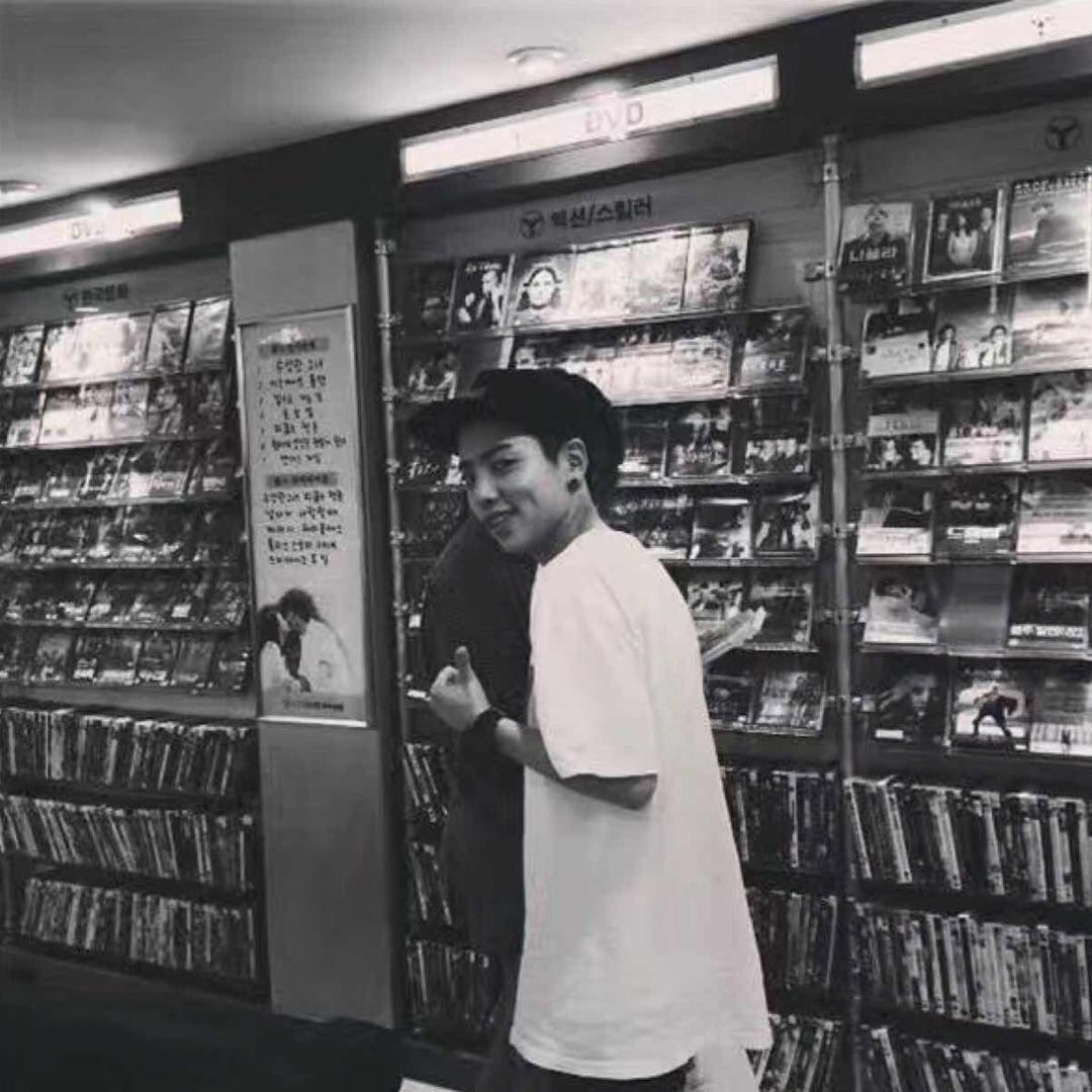 你总跟狗一样