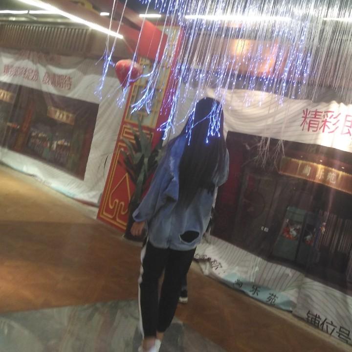 骑着毛驴去上班