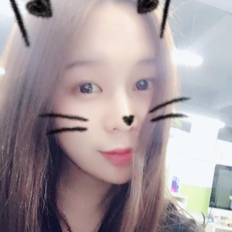 阿英啊小汽车搬运工