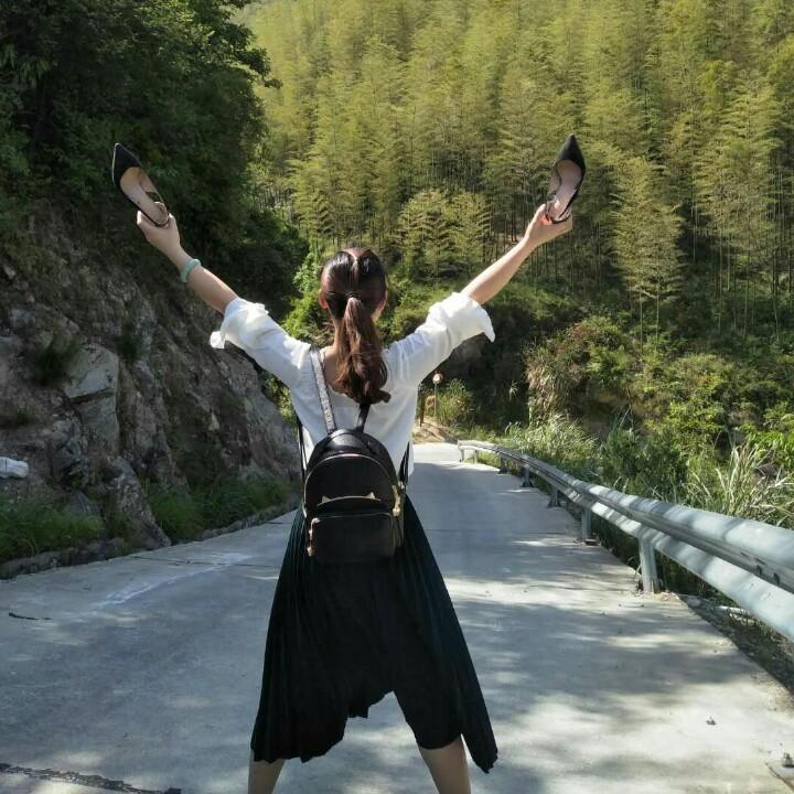 衡山90后托管木子老师