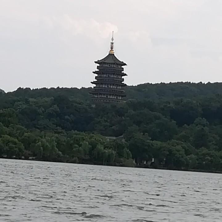 㝊怘