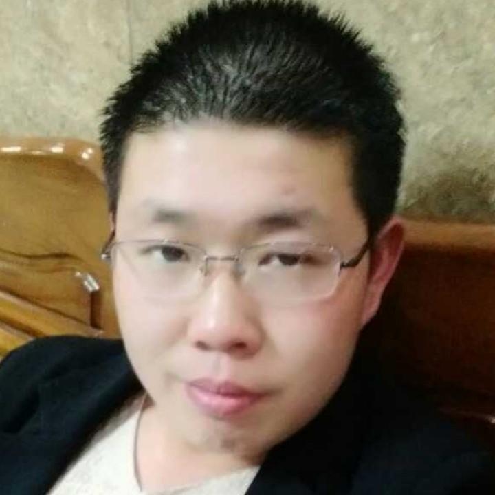 只饮烈酒不谈过往