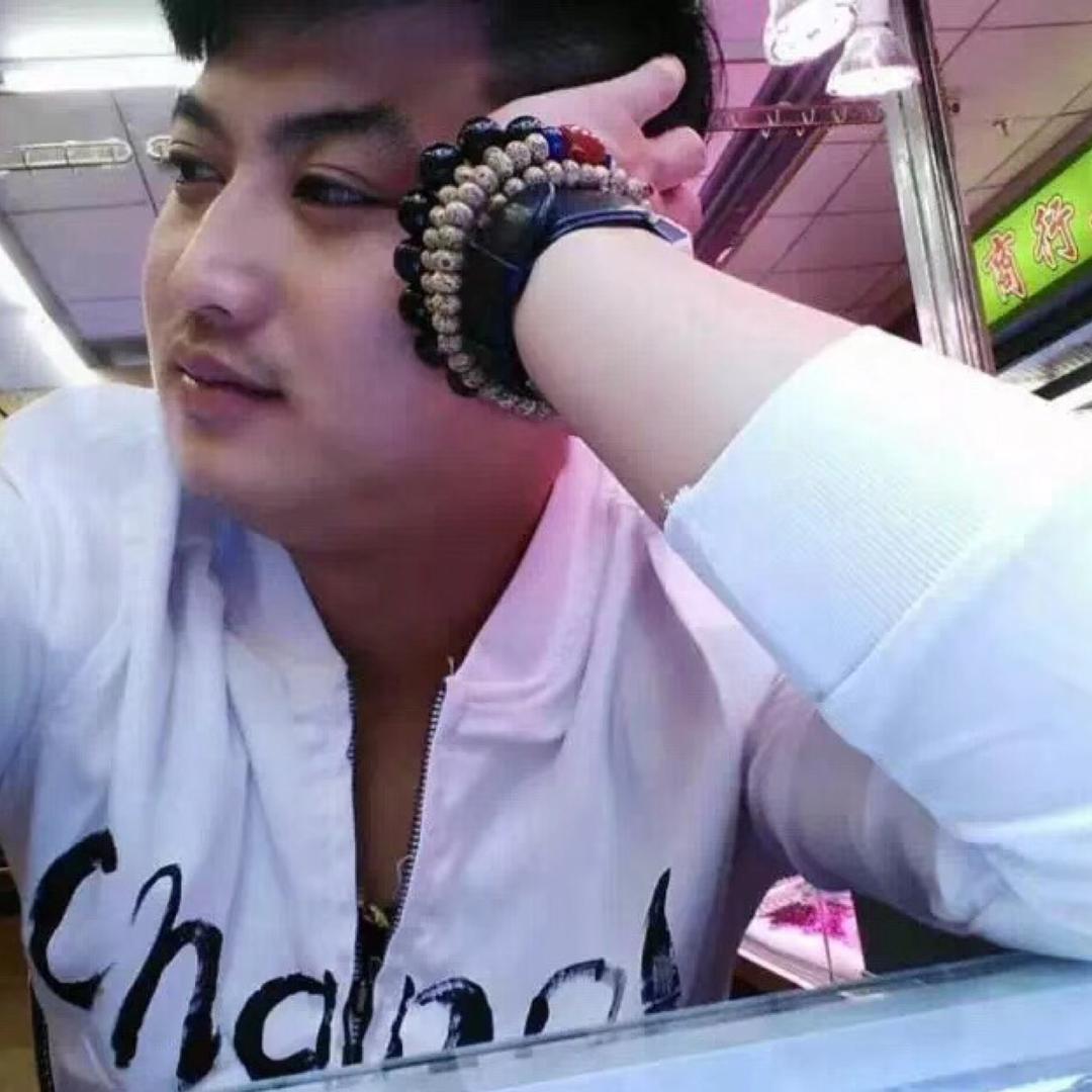 罗山小郭   杉杉木业