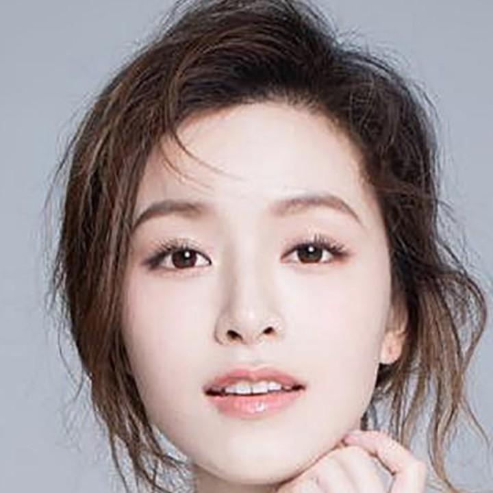 广南县南屏萃工厂美肤美容店