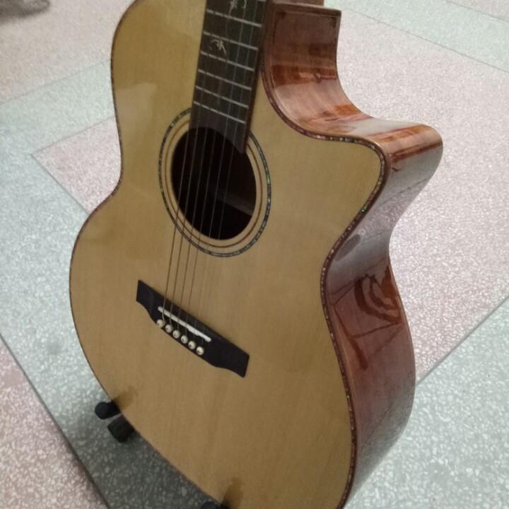 大龙虾吉他教学