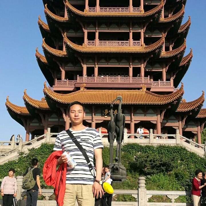 我叫……