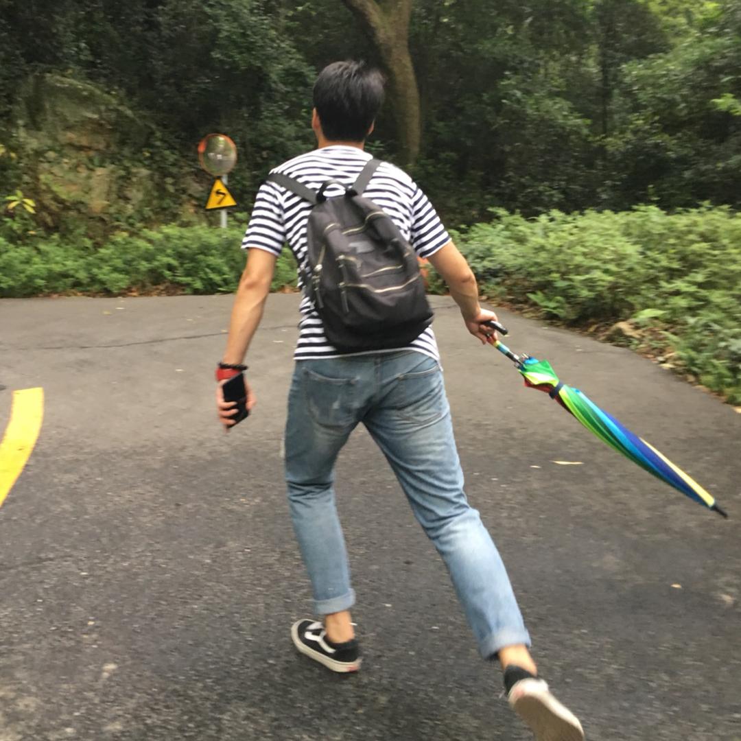 年纪轻轻的负翁