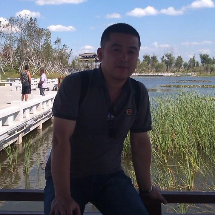 居然探路者太阳城店