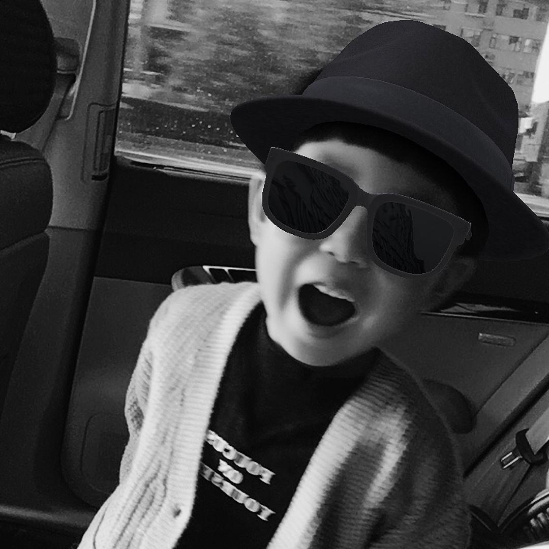 向阳而生🌻🌻