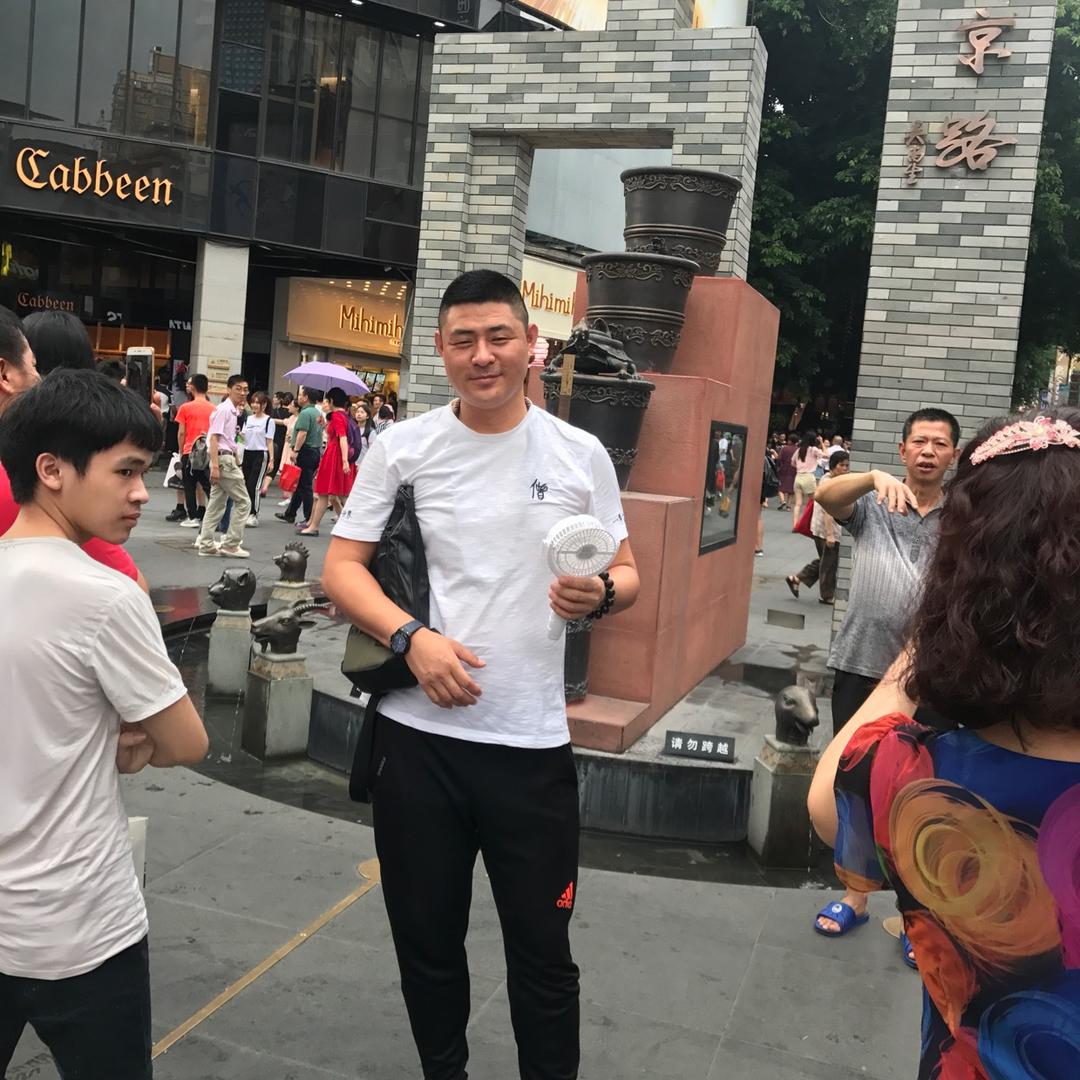 谁有故事我有酒