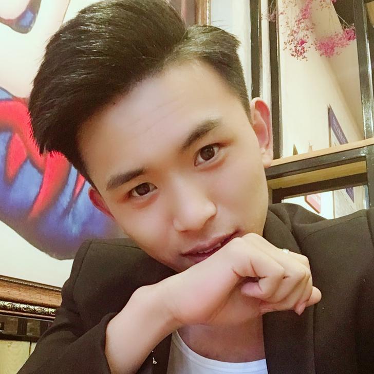 迈阿密营销总监小幺