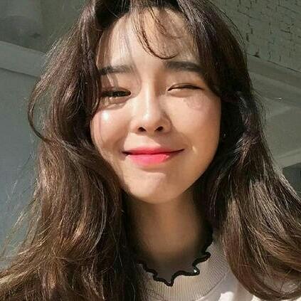 李子有点甜